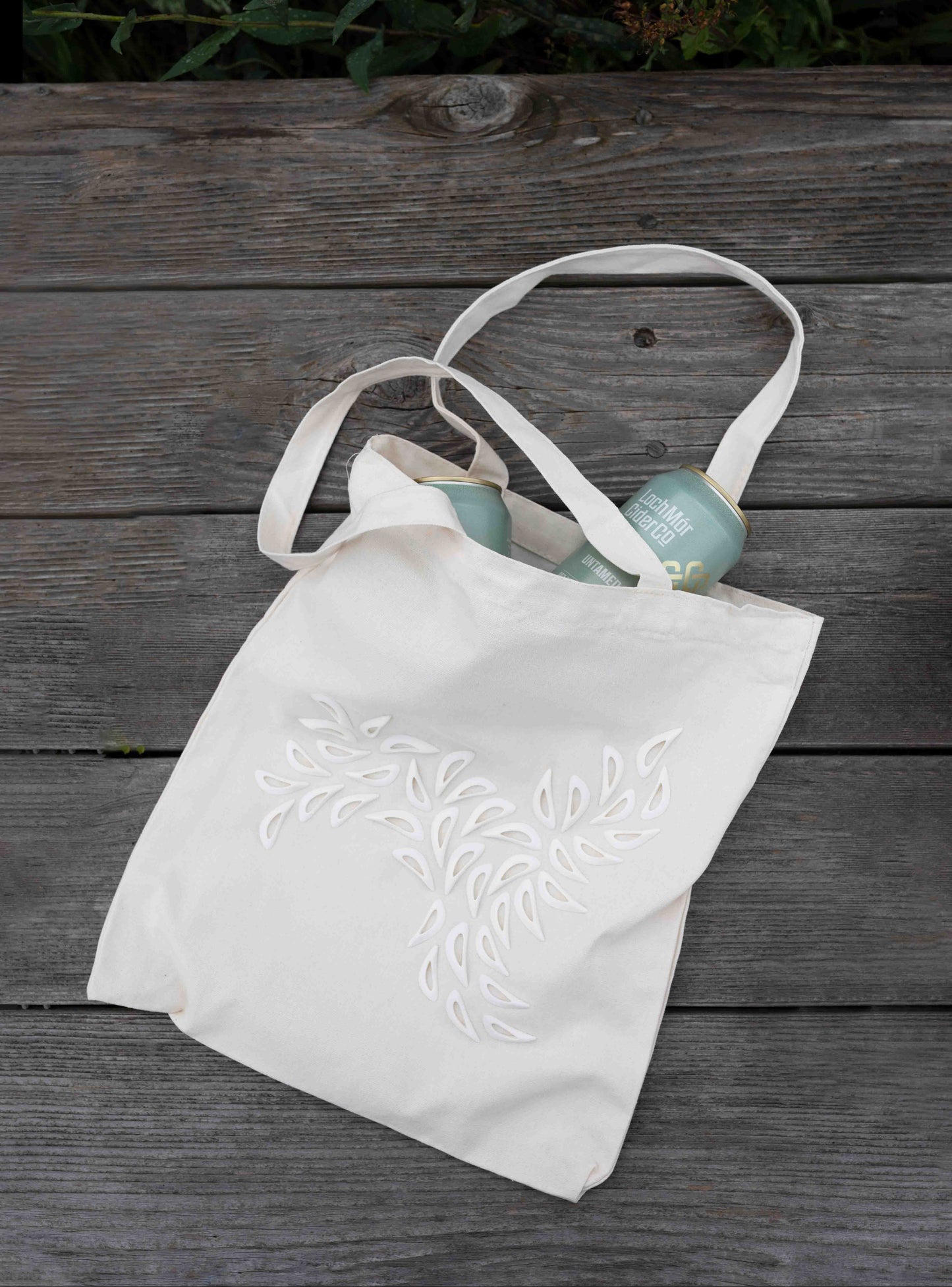 Dispersia 3D Relief Tote - White