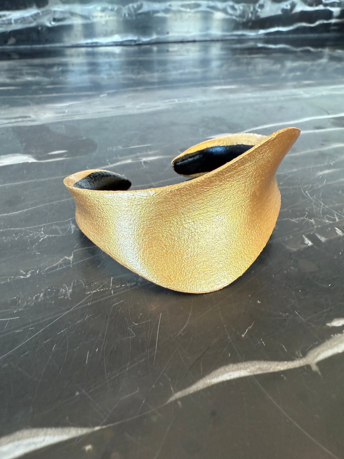 Velan Bracelet Painted (G&B)