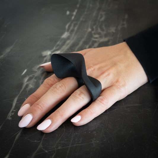 Zaha Ring
