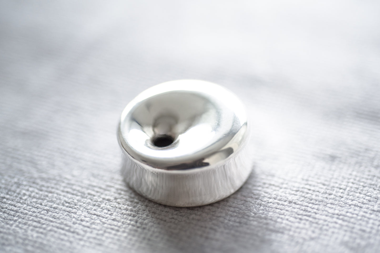 Sinuous Metals 1" Plug