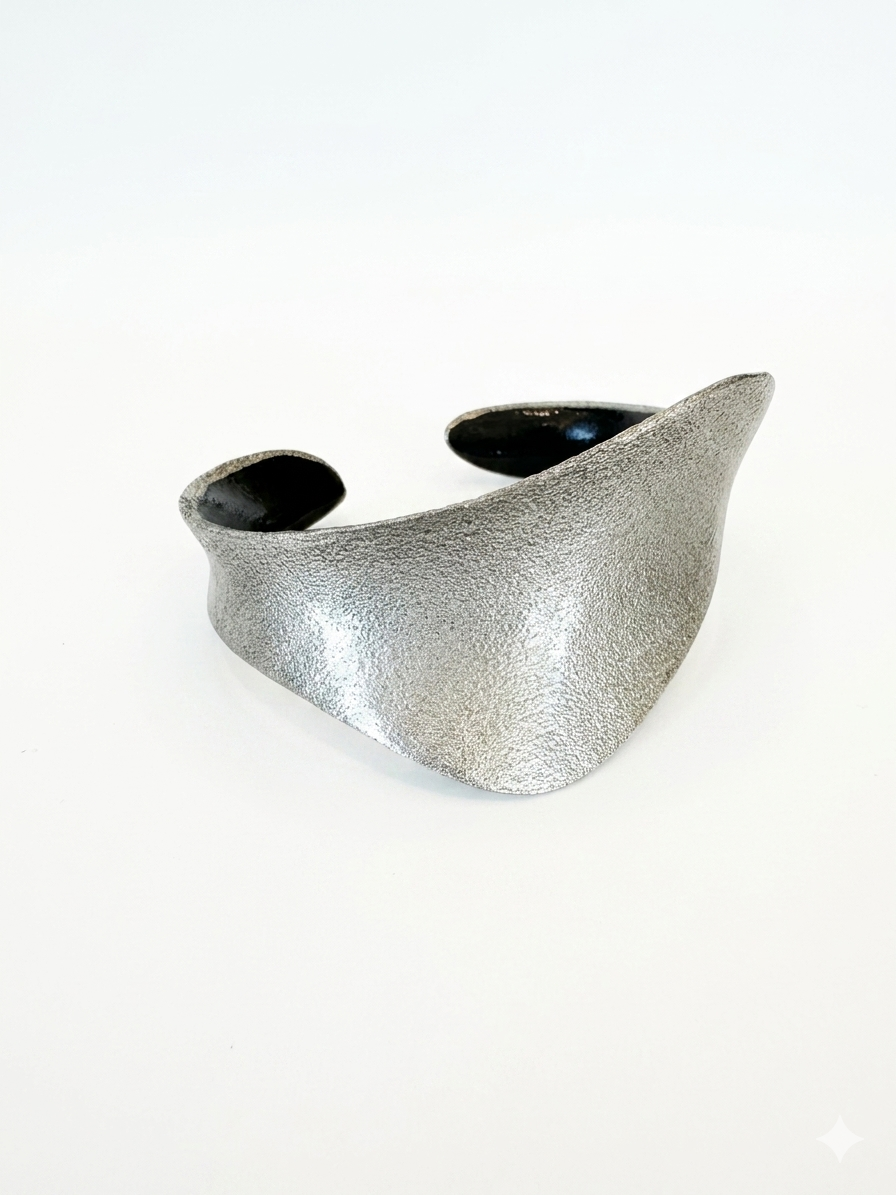 Velan Bracelet Painted (S&B)
