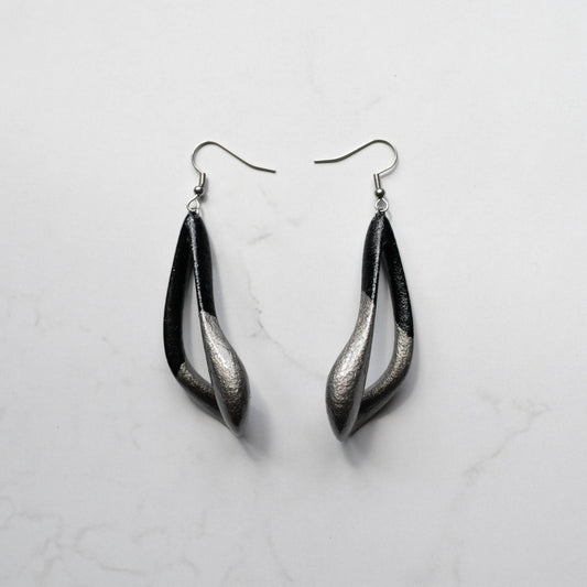 Eloura Earrings Painted (Black & Silver)
