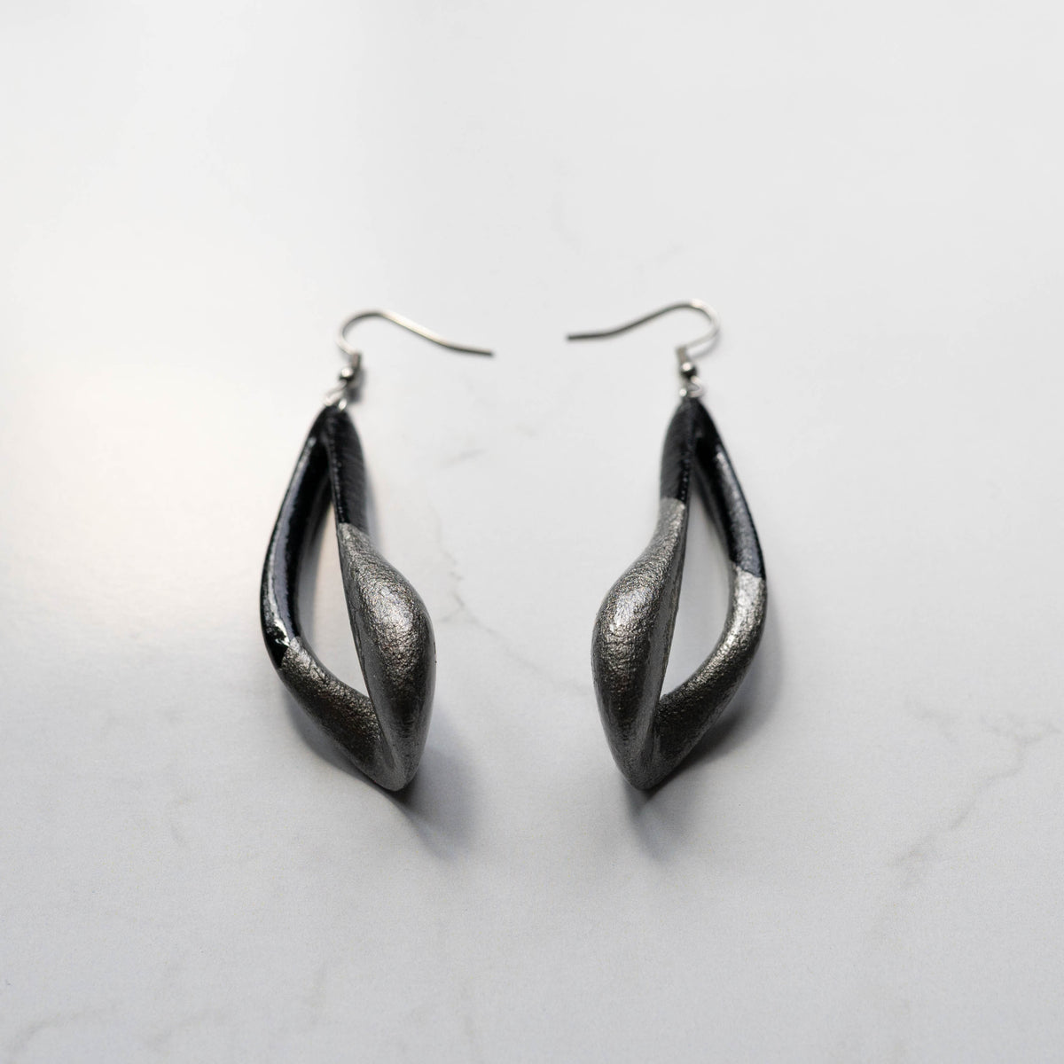 Eloura Earrings Painted (S&B)