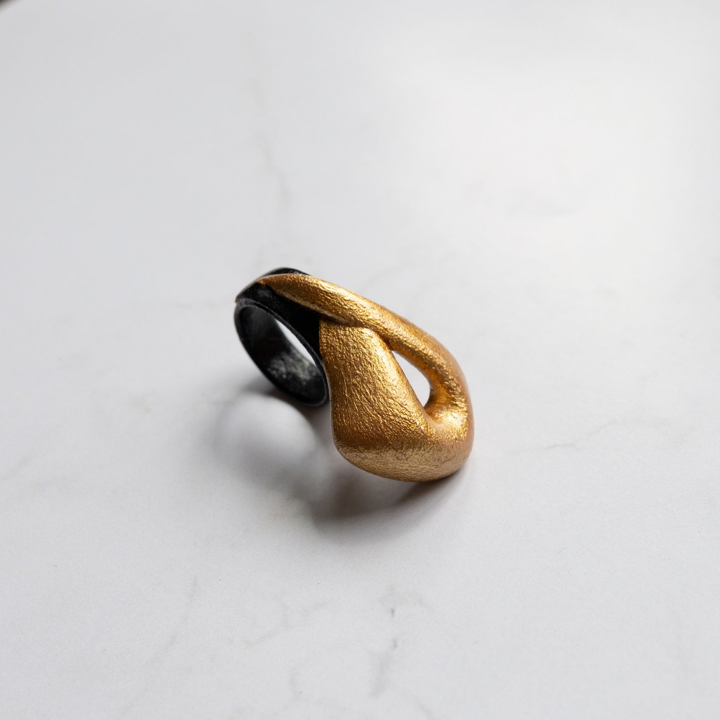 Nava Ring Painted (G&B)
