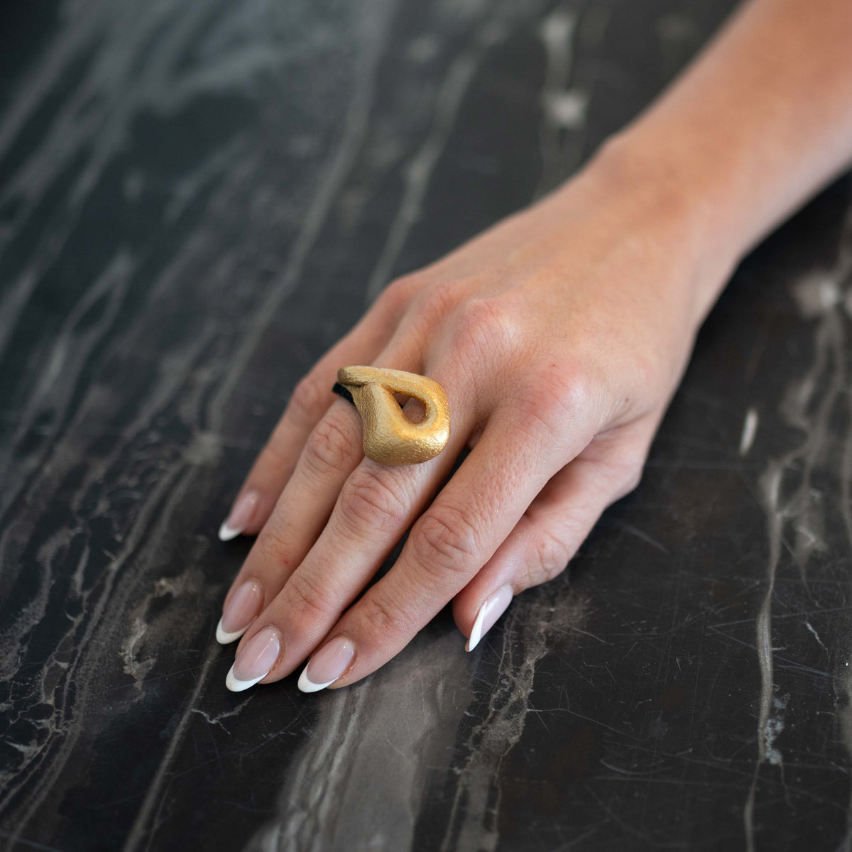 Nava Ring Painted (G&B)
