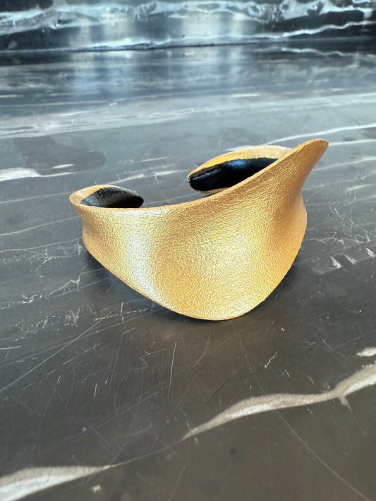 Velan Bracelet Painted (G&B)